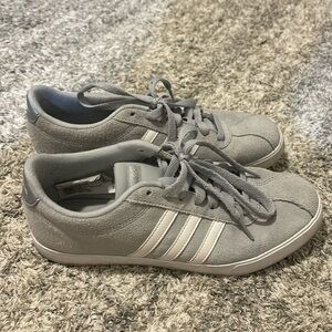 Women’s Adidas 7.5 grey